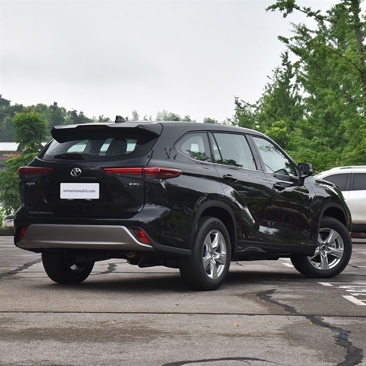 2024 Toyota Highlander 