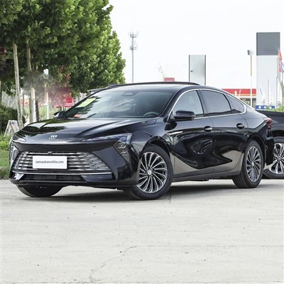 Gm Buick Lacrosse Sedan bir-rota ta' quddiem