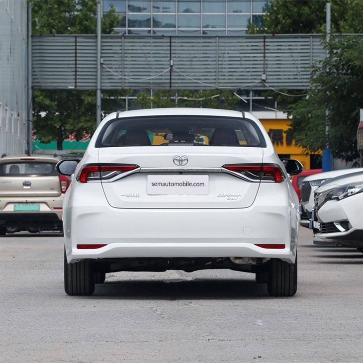 2024 Toyota Camry Hybrid Sedan