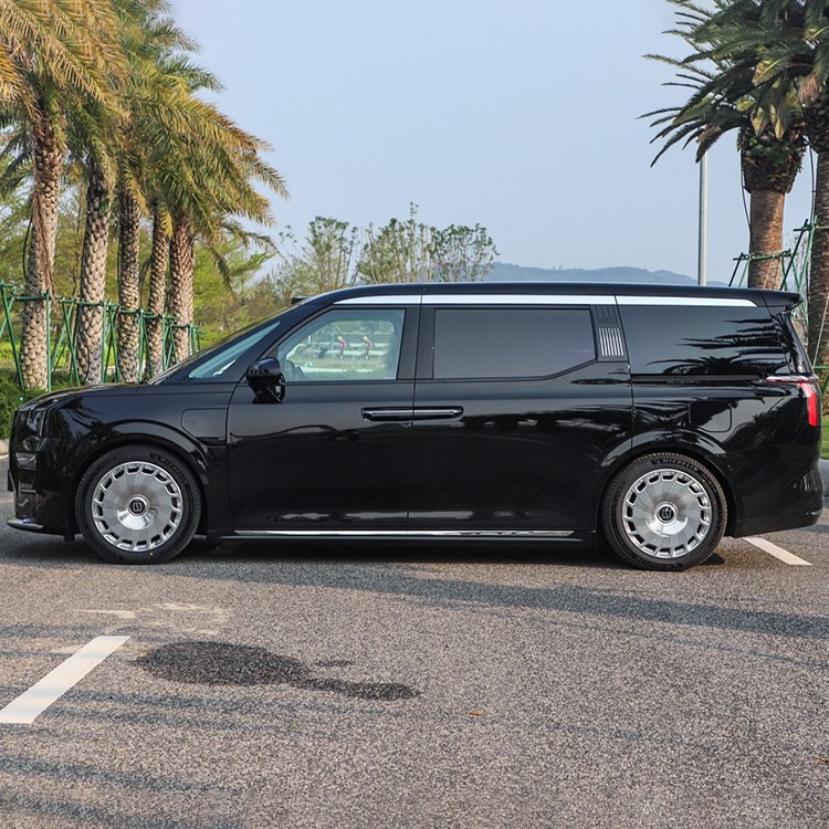 2024 Zeekr 009 Electric Six Seater Luxury Minivan 2024 Zeekr 009 Electric Six Seater Luxury Minivan